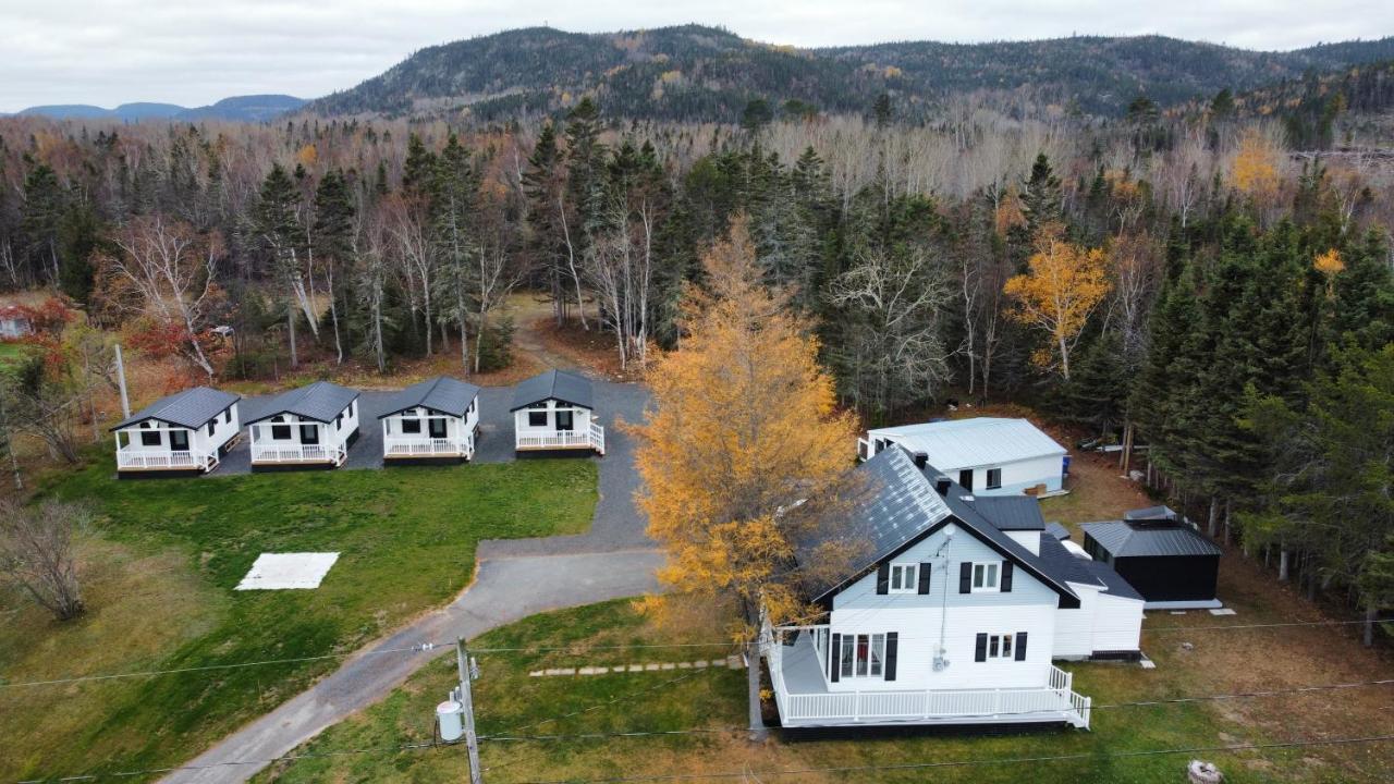 Les Chalets De La Colline Inc Baie-Sainte-Catherine Dış mekan fotoğraf